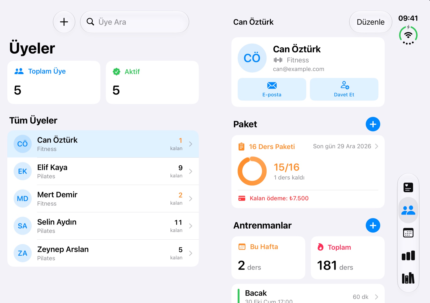 I'm Coach iPhone Duo üzerinde: üye listesi ve üye detayı yan yana